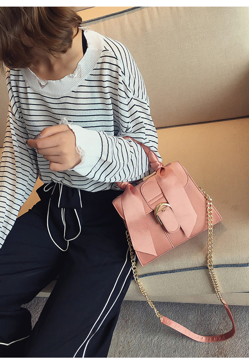 Élan | Bow-Draped Mini Chain Shoulder Bag
