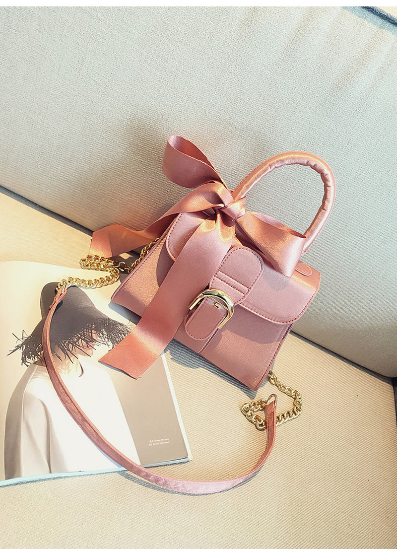 Élan | Bow-Draped Mini Chain Shoulder Bag