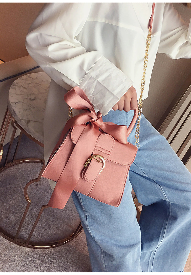 Élan | Bow-Draped Mini Chain Shoulder Bag