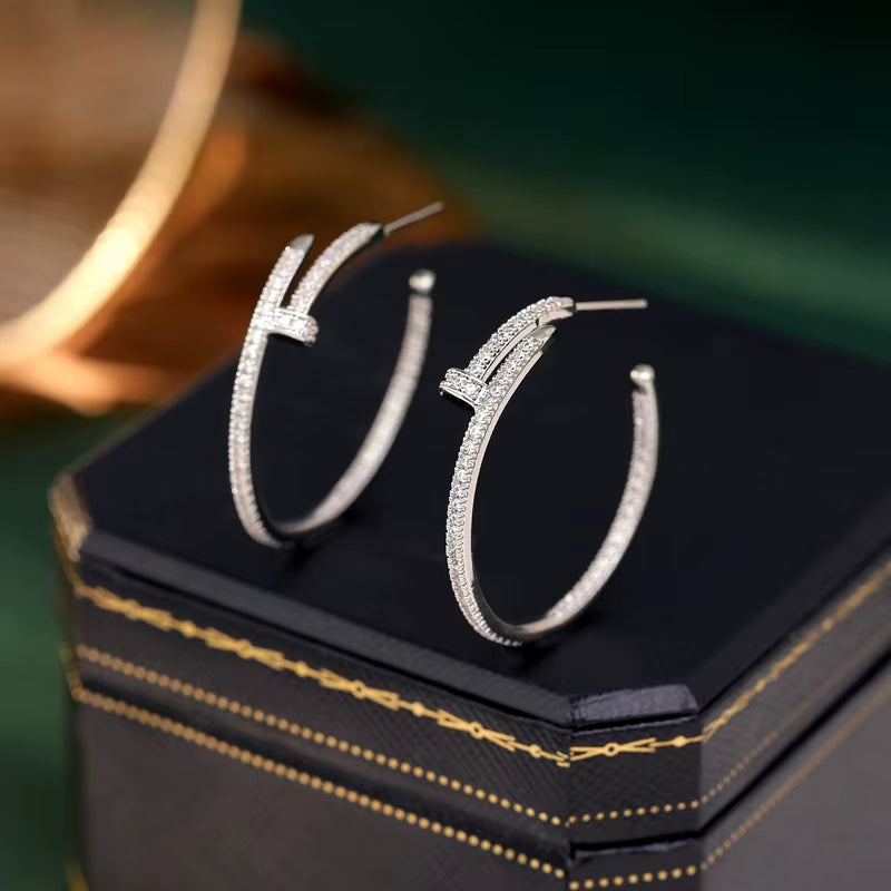 New High-End Pavé Zircon Earrings for Women