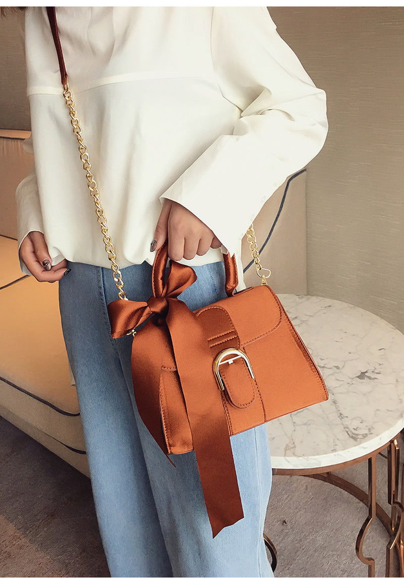 Élan | Bow-Draped Mini Chain Shoulder Bag
