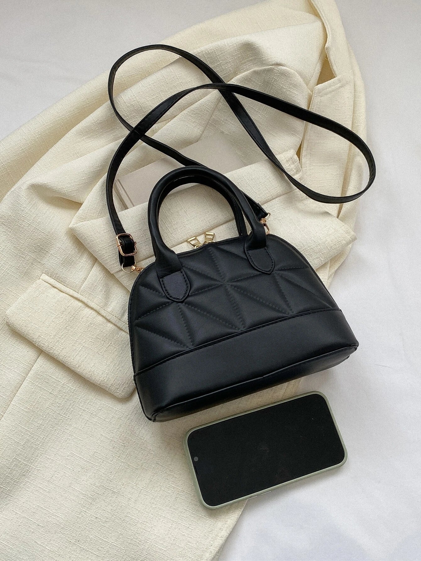 Onda Mini | Quilted Dome Crossbody