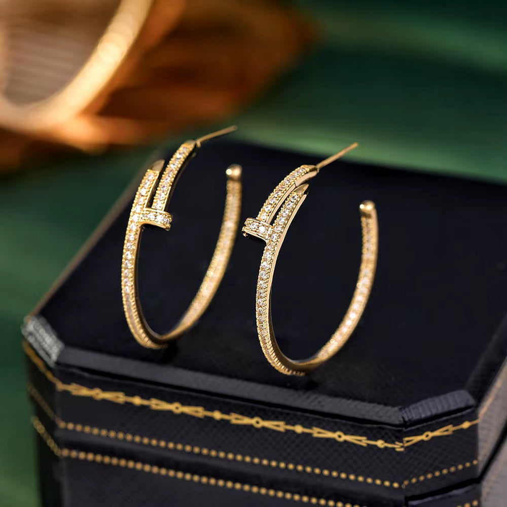 New High-End Pavé Zircon Earrings for Women