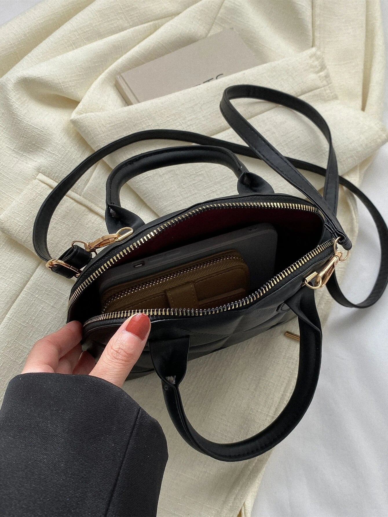 Onda Mini | Quilted Dome Crossbody